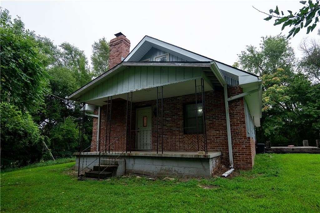 4.85 Acres of Land with Home for Sale in St. Joseph, Missouri