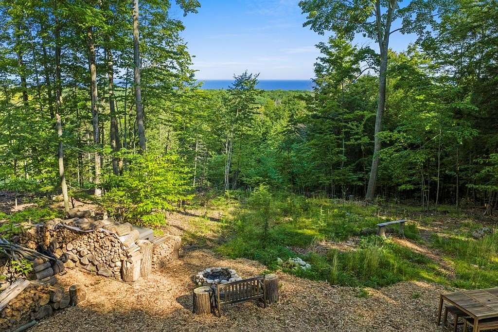 1.54 Acres of Residential Land for Sale in Egg Harbor, Wisconsin