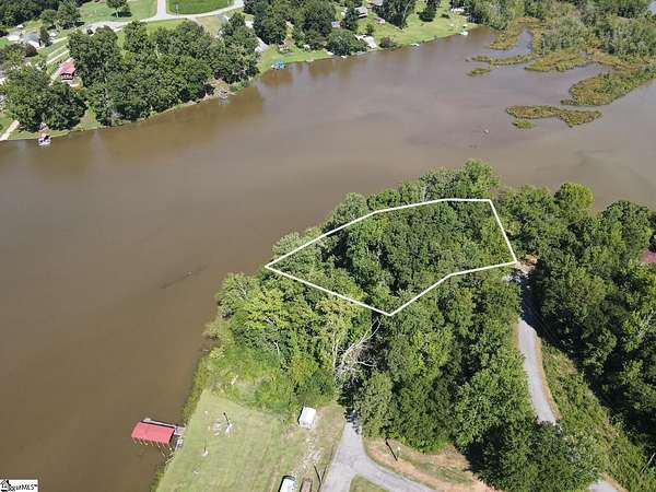 0.33 Acres of Land for Sale in Waterloo, South Carolina