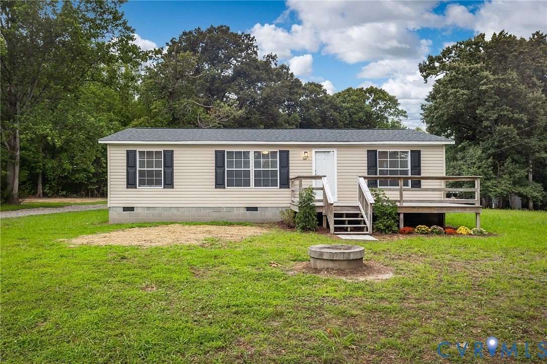 1.58 Acres of Land with Home for Sale in Aylett, Virginia