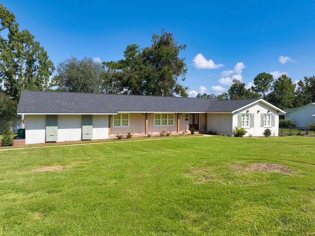 1.68 Acres of Land with Home for Sale in Valdosta, Georgia