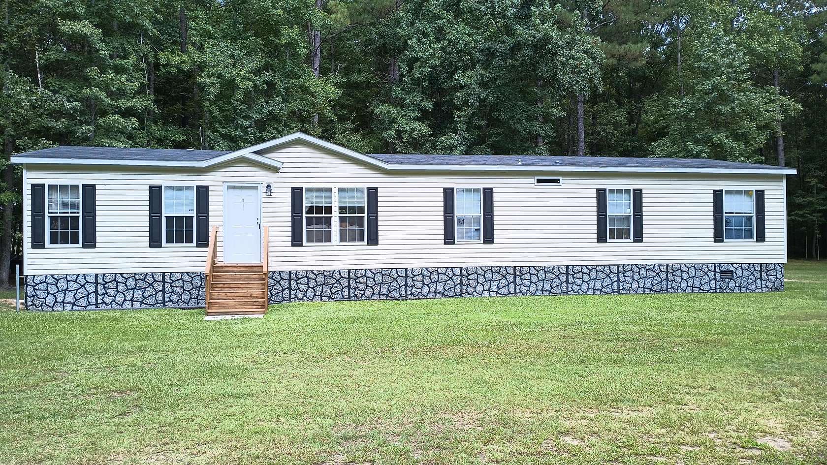 5.33 Acres of Land with Home for Sale in St. George, South Carolina