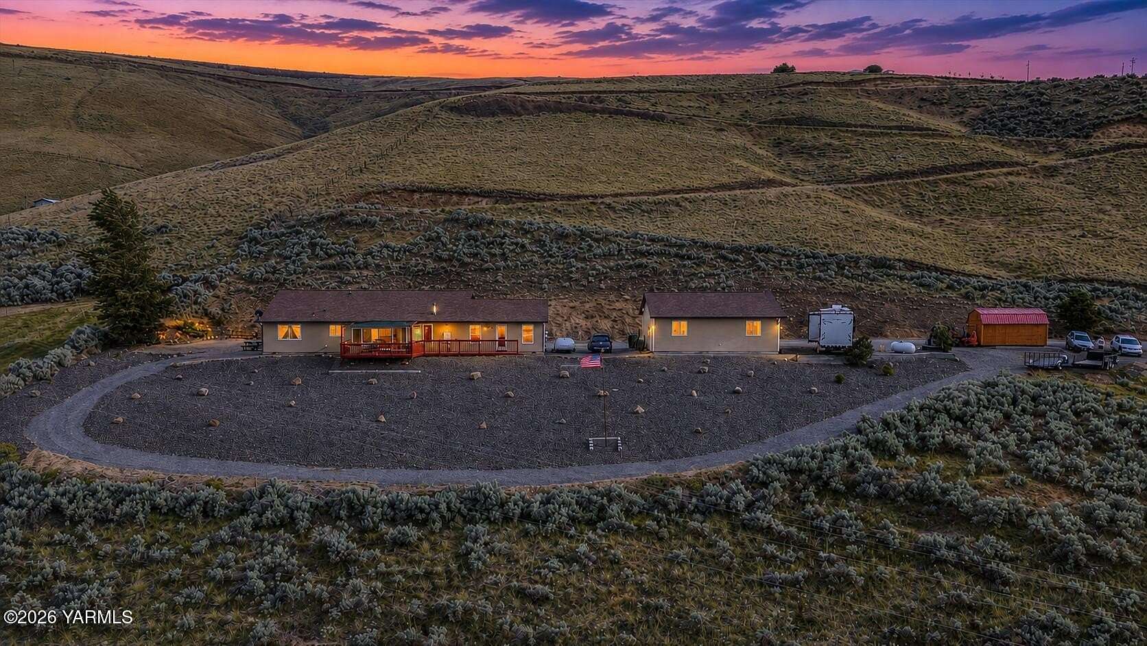 16.5 Acres of Land with Home for Sale in Yakima, Washington