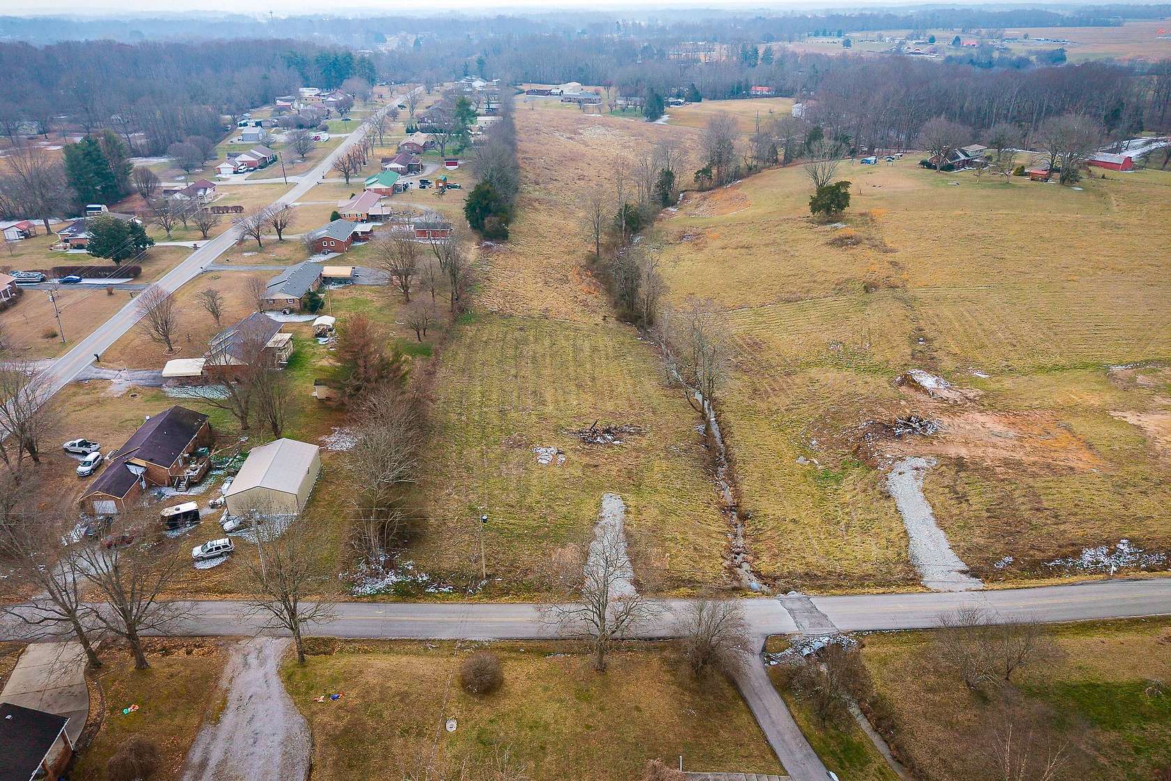 1 Acre of Residential Land for Sale in McMinnville, Tennessee