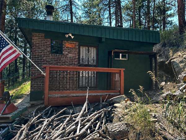 1.25 Acres of Land with Home for Sale in Morrison, Colorado