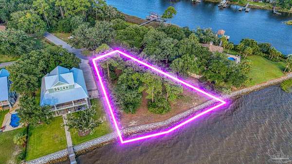 0.69 Acres of Residential Land for Sale in Milton, Florida