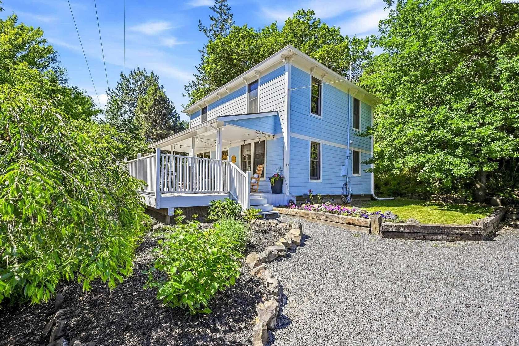 4 Acres of Land with Home for Sale in Colfax, Washington