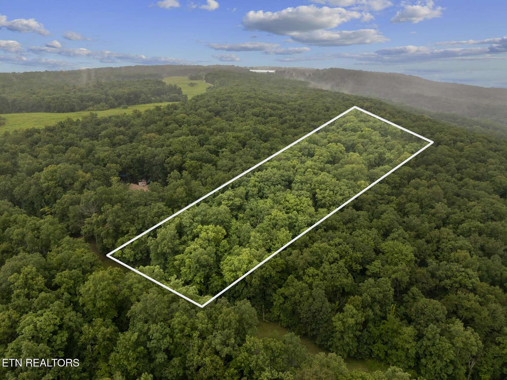2 Acres of Residential Land for Sale in Pikeville, Tennessee