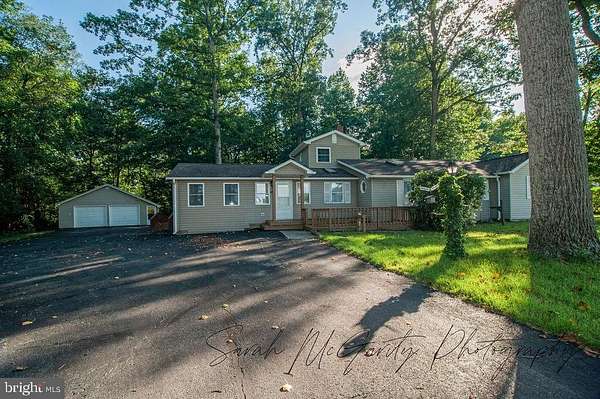 4.5 Acres of Land with Home for Lease in Dover, Delaware