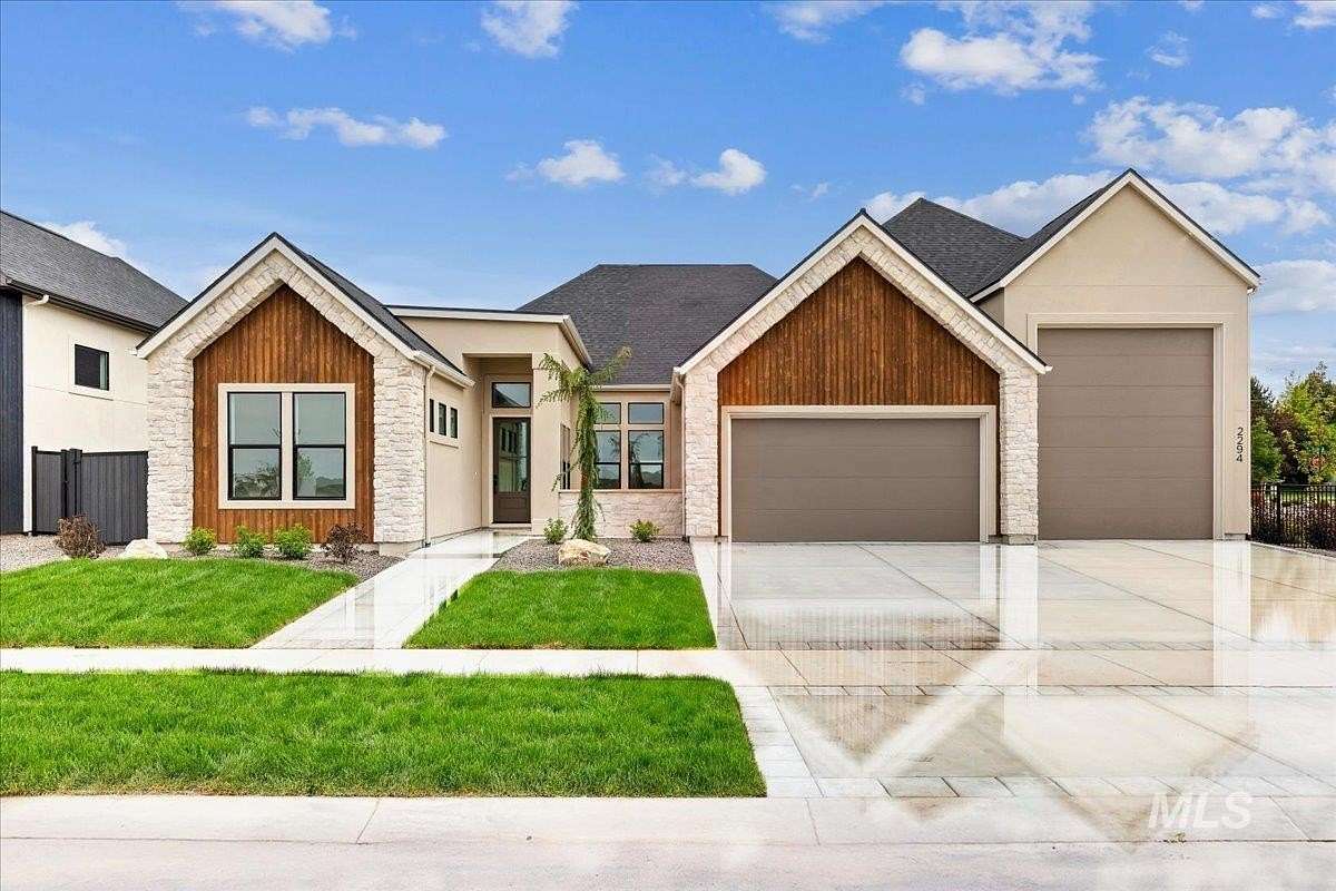 5 Acres of Land with Home for Sale in Caldwell, Idaho
