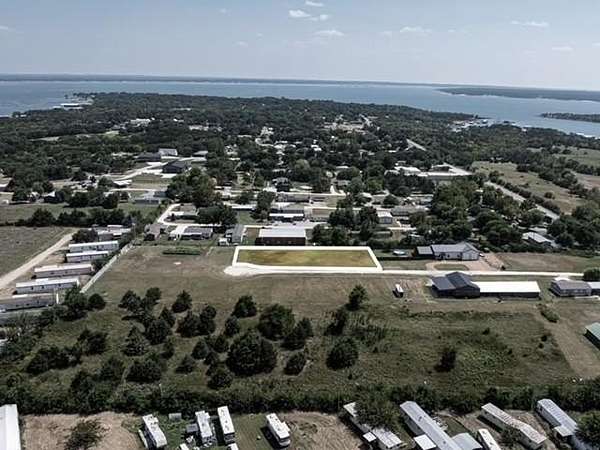 0.5 Acres of Land for Sale in Kingston, Oklahoma