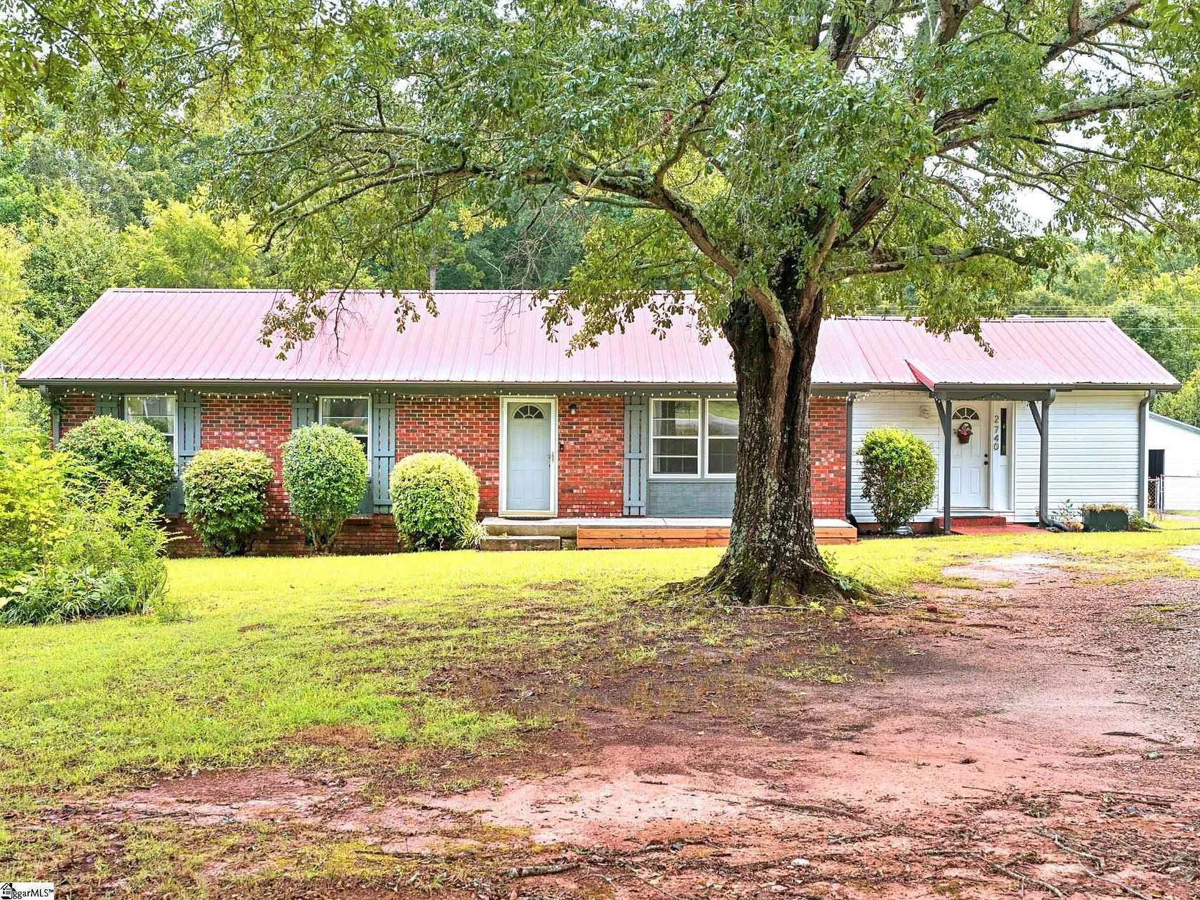 1.54 Acres of Land with Home for Sale in Laurens, South Carolina