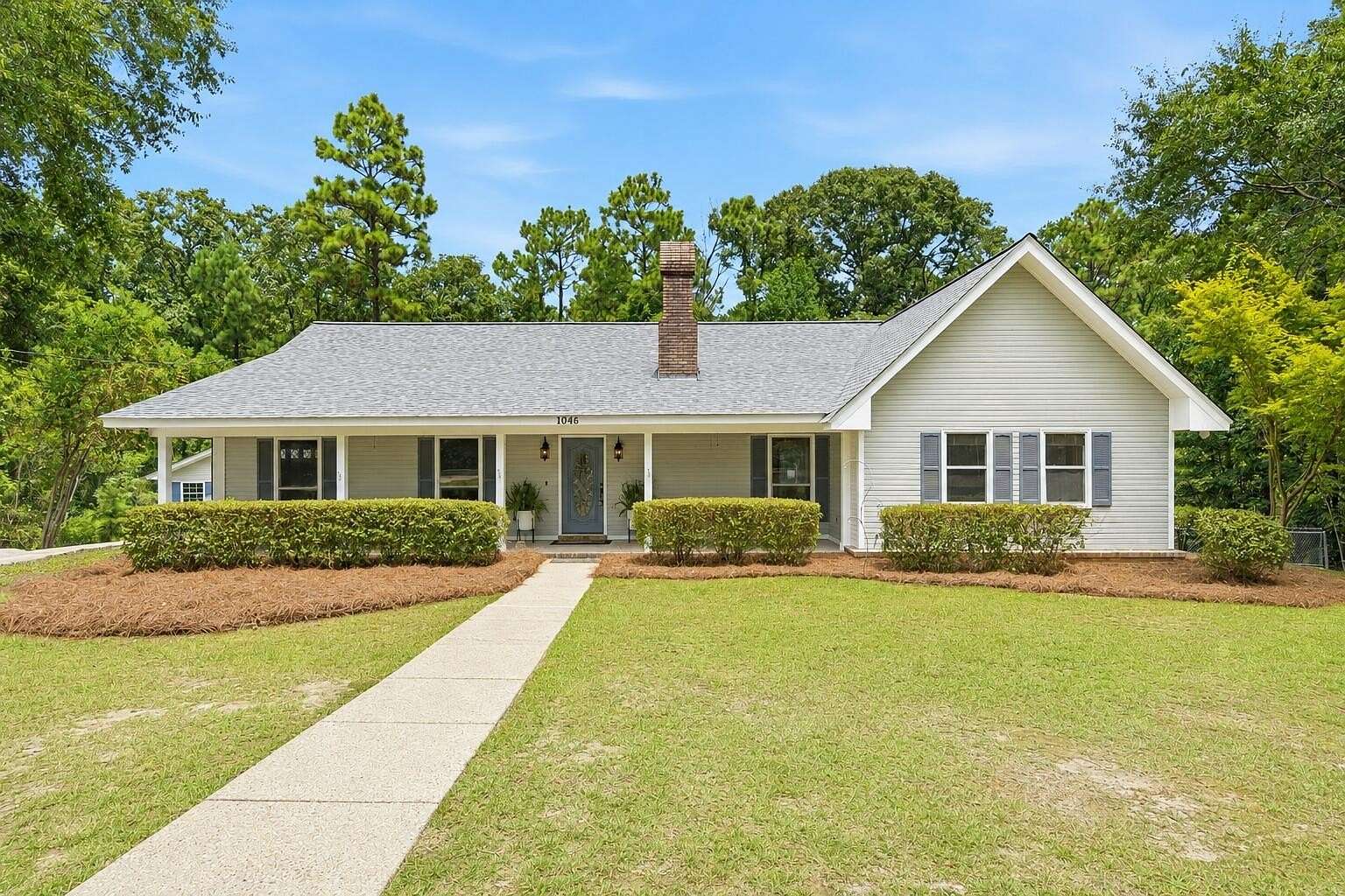 2.5 Acres of Land with Home for Sale in Hattiesburg, Mississippi