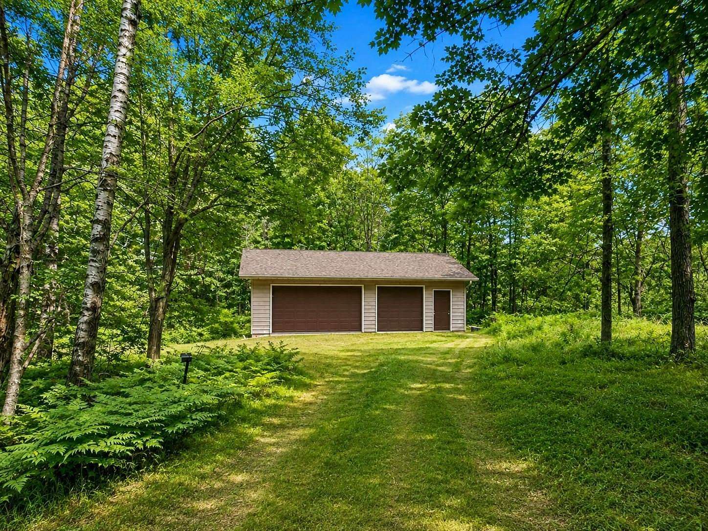 0.89 Acres of Residential Land for Sale in Brainerd, Minnesota