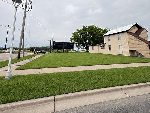 0.14 Acres of Mixed-Use Land for Sale in La Crosse, Wisconsin