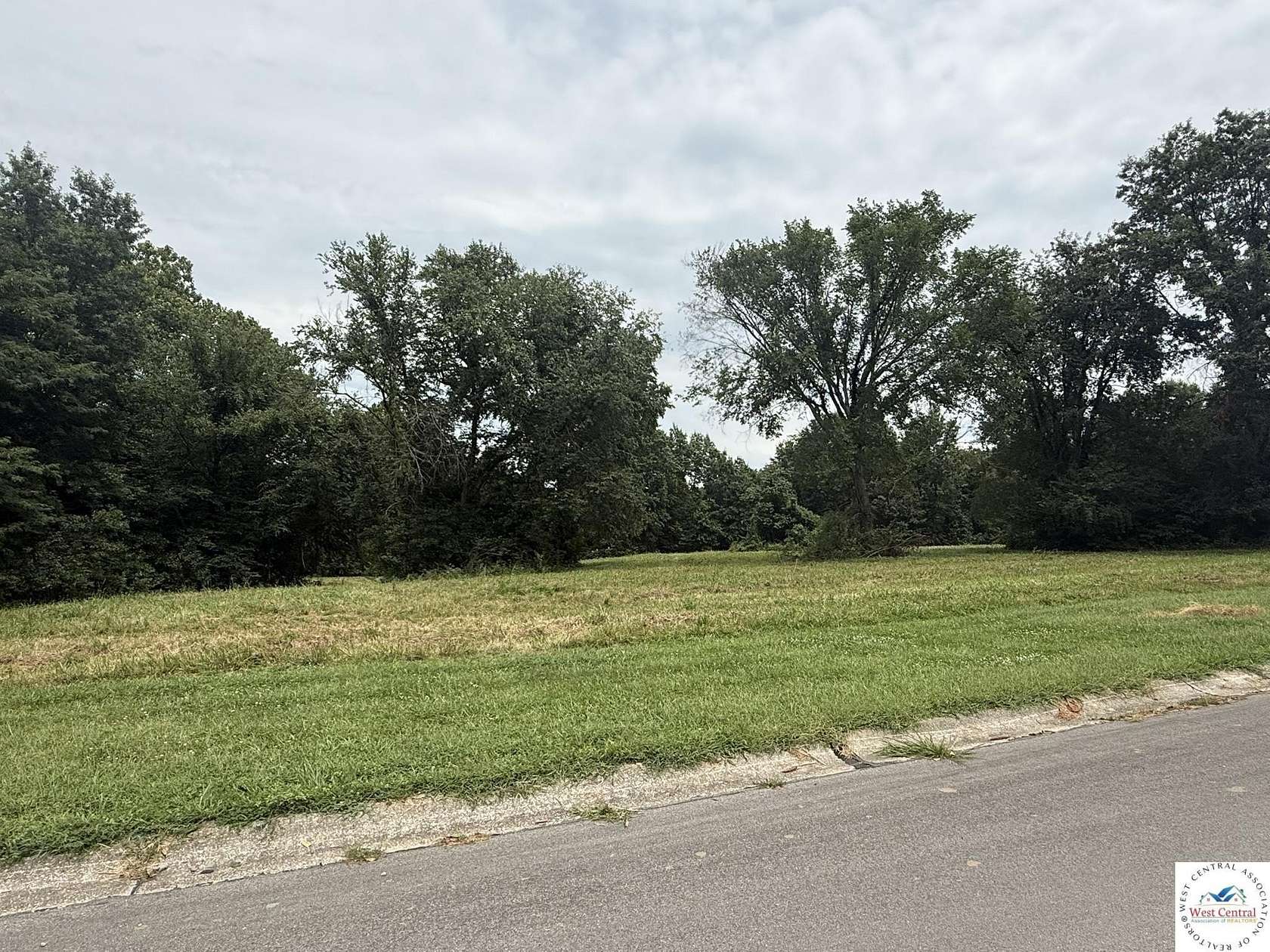 25 Acres of Land for Sale in Clinton, Missouri