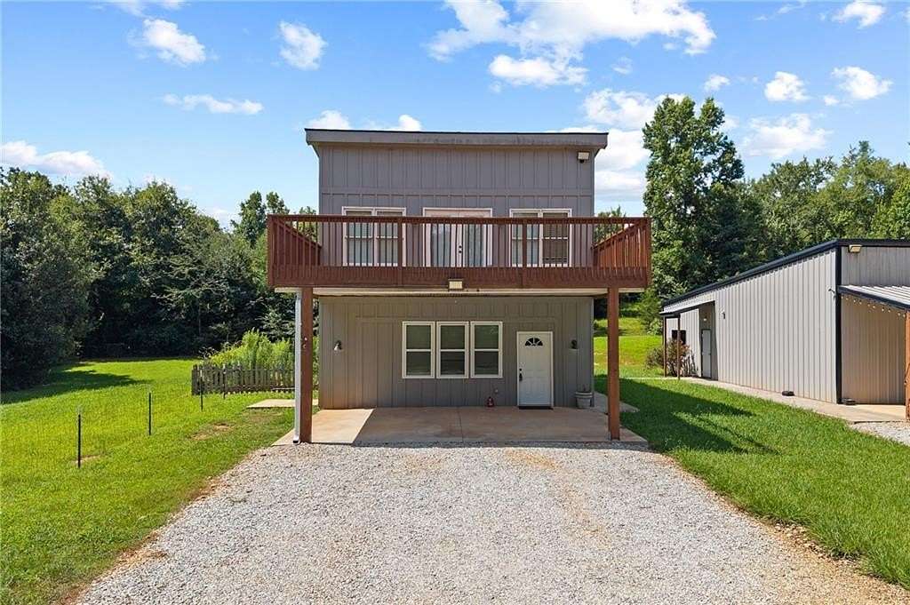 30 Acres of Land with Home for Lease in Homer, Georgia