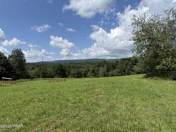 48.7 Acres of Land for Sale in Lake Ariel, Pennsylvania