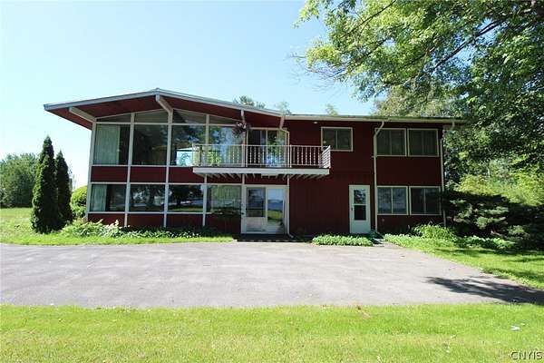 1.53 Acres of Land with Home for Lease in Brewerton, New York