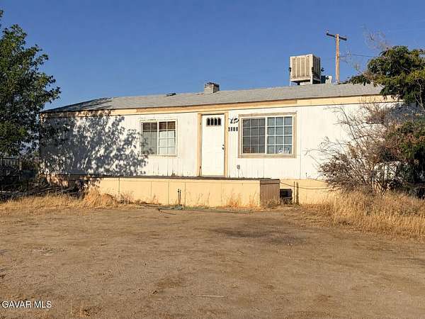 2.52 Acres of Land with Home for Sale in Rosamond, California