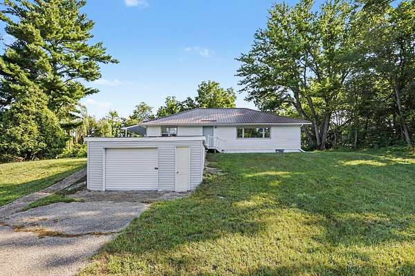 3.16 Acres of Land with Home for Sale in Buchanan, Michigan