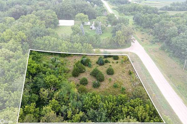 2 Acres of Residential Land for Sale in Marshalltown, Iowa