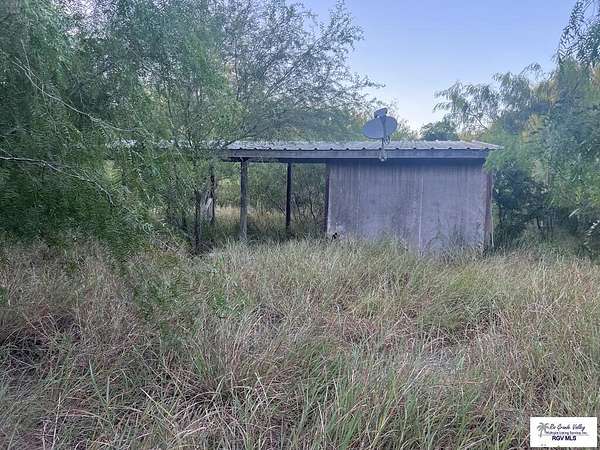 1.86 Acres of Land for Sale in Santa Rosa, Texas
