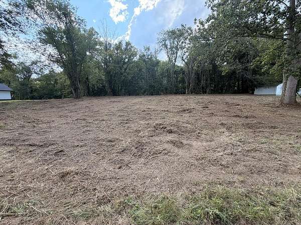 1 Acre of Land for Sale in Celina, Tennessee