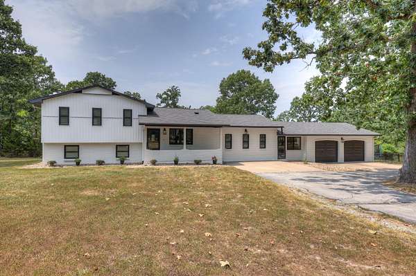 2.5 Acres of Land with Home for Sale in Joplin, Missouri