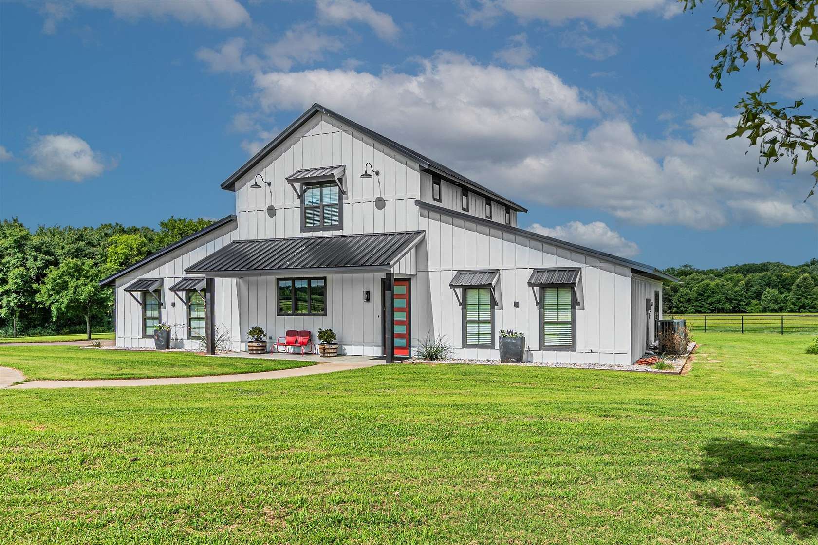 20 Acres of Recreational Land with Home for Sale in Wills Point, Texas