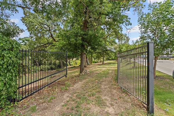 0.73 Acres of Residential Land for Sale in Fort Worth, Texas