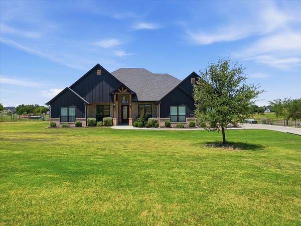 2 Acres of Land with Home for Sale in Weatherford, Texas