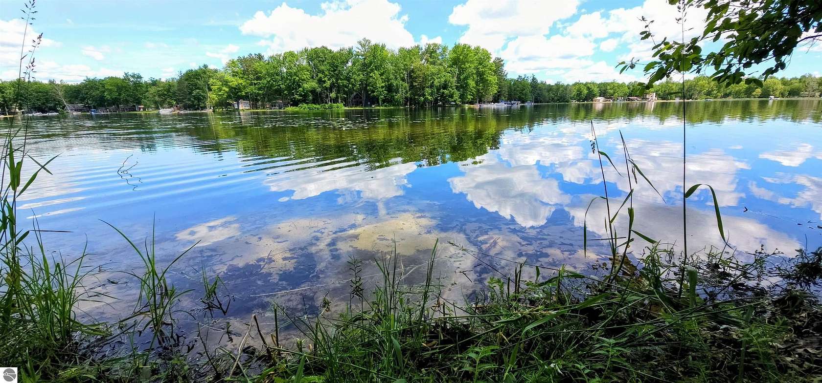 2.5 Acres of Residential Land for Sale in Prescott, Michigan