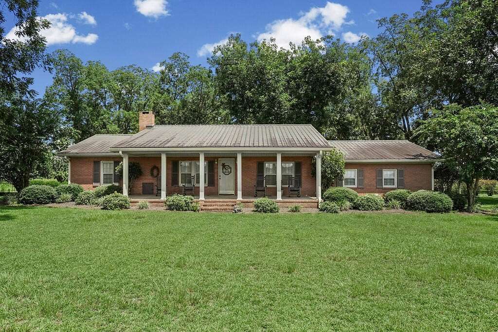 81.6 Acres of Recreational Land with Home for Sale in Fitzgerald, Georgia