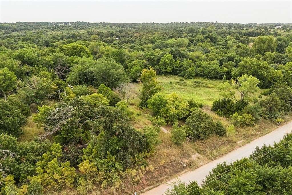 5 Acres of Land for Sale in Guthrie, Oklahoma
