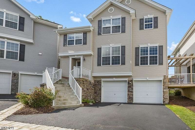 6.13 Acres of Land with Home for Lease in Mount Olive Township, New Jersey