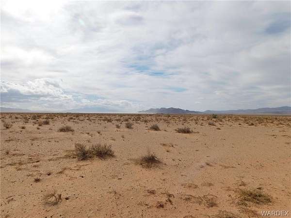 39.6 Acres of Land for Sale in Kingman, Arizona