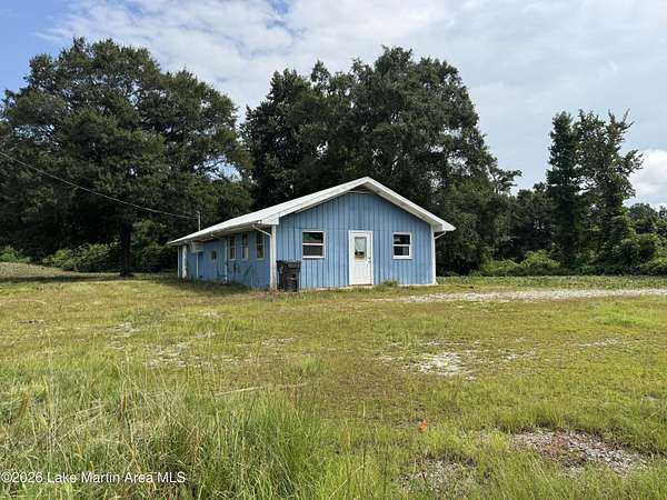 6 Acres of Improved Mixed-Use Land for Sale in Kellyton, Alabama