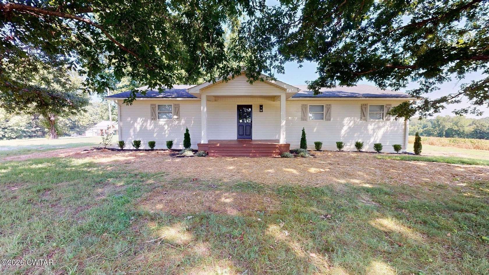 1.5 Acres of Land with Home for Sale in Halls, Tennessee