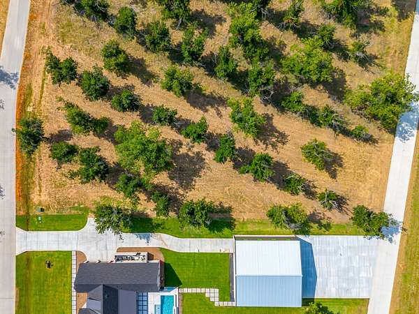 1 Acre of Residential Land for Sale in Granbury, Texas