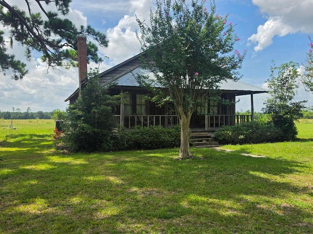 1.5 Acres of Land with Home for Sale in Lakeland, Georgia
