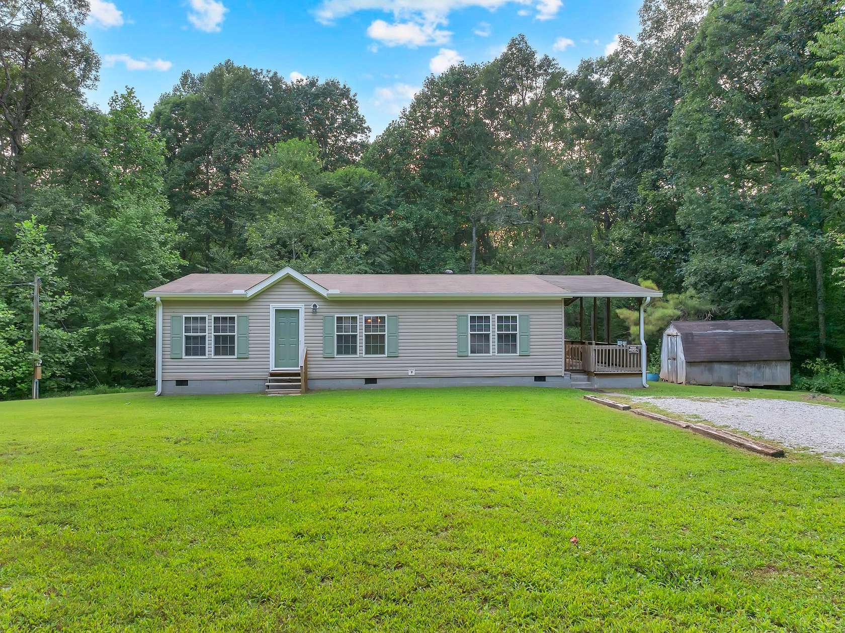5.39 Acres of Land with Home for Sale in Wartrace, Tennessee