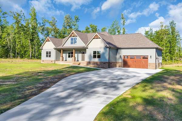 2 Acres of Land with Home for Sale in Wartrace, Tennessee