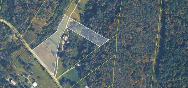 5 Acres of Residential Land for Sale in Bethpage, Tennessee