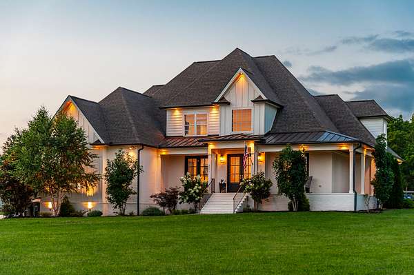 4 Acres of Land with Home for Sale in Gallatin, Tennessee