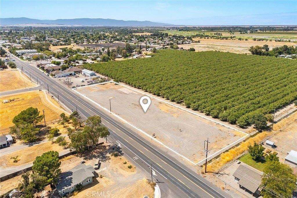 2 Acres of Commercial Land for Sale in Orland, California