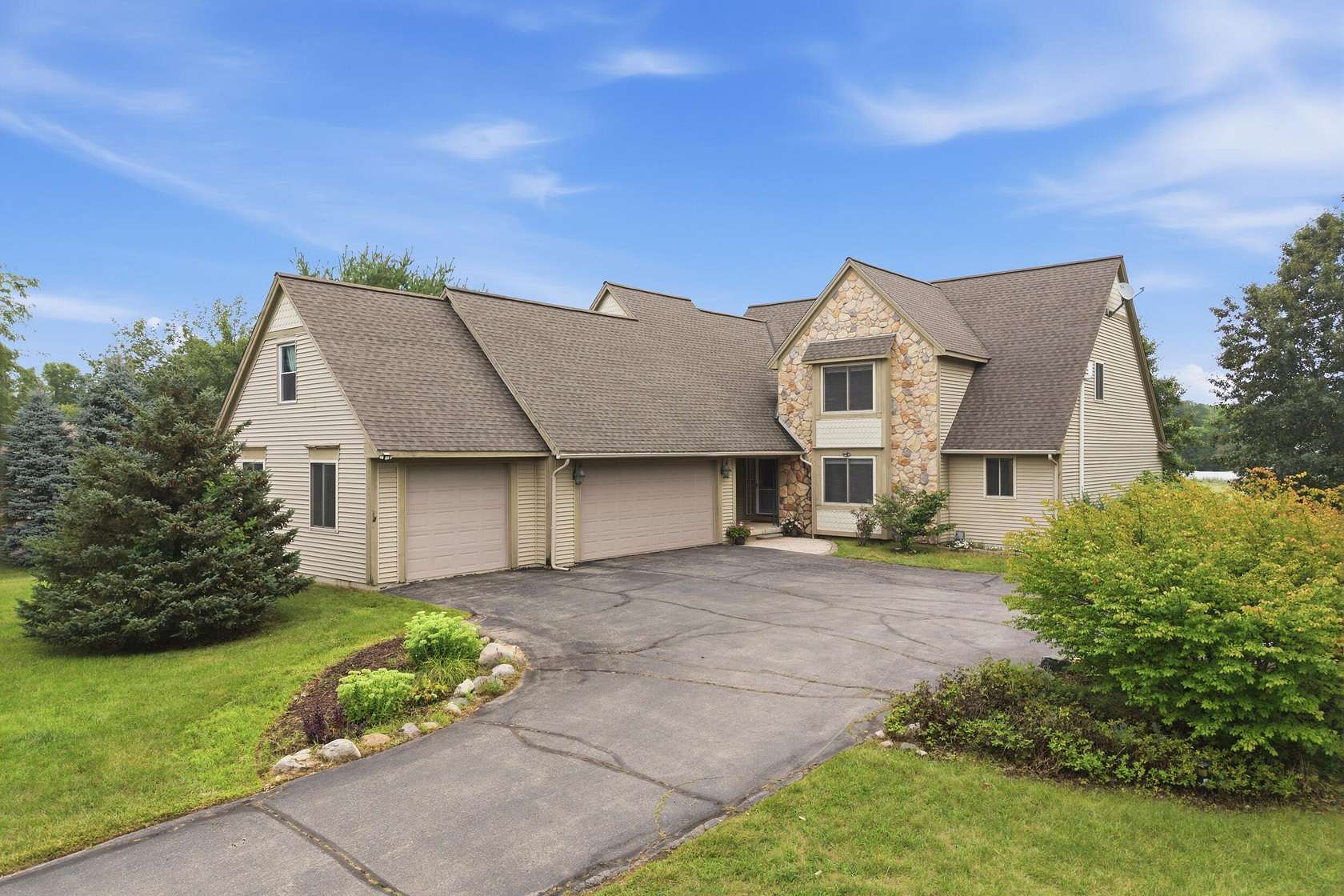 1.56 Acres of Land with Home for Sale in Ypsilanti, Michigan