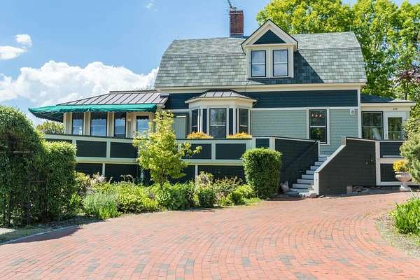 1.64 Acres of Land with Home for Lease in North Hampton, New Hampshire