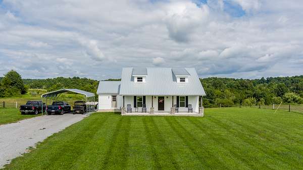 57.5 Acres of Land with Home for Sale in Edmonton, Kentucky