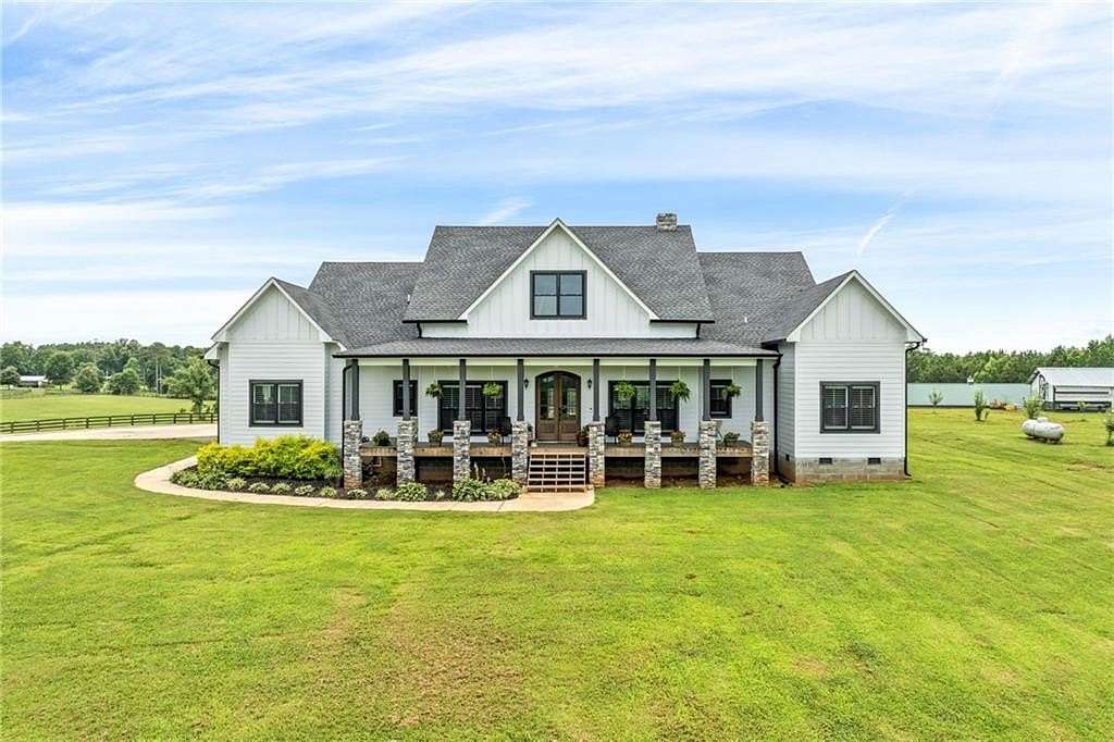 25 Acres of Agricultural Land with Home for Sale in Lanett, Alabama
